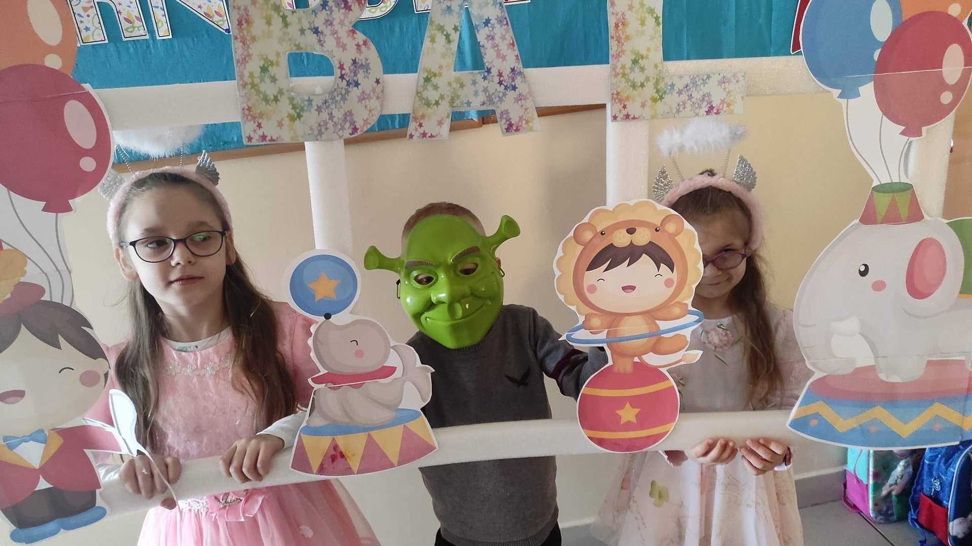 Tutaj powinien być opis obrazka