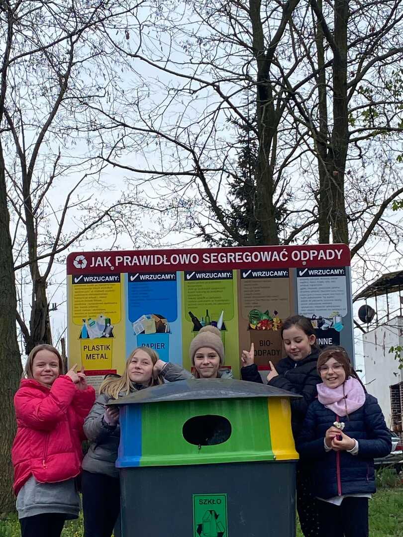 Tutaj powinien być opis obrazka