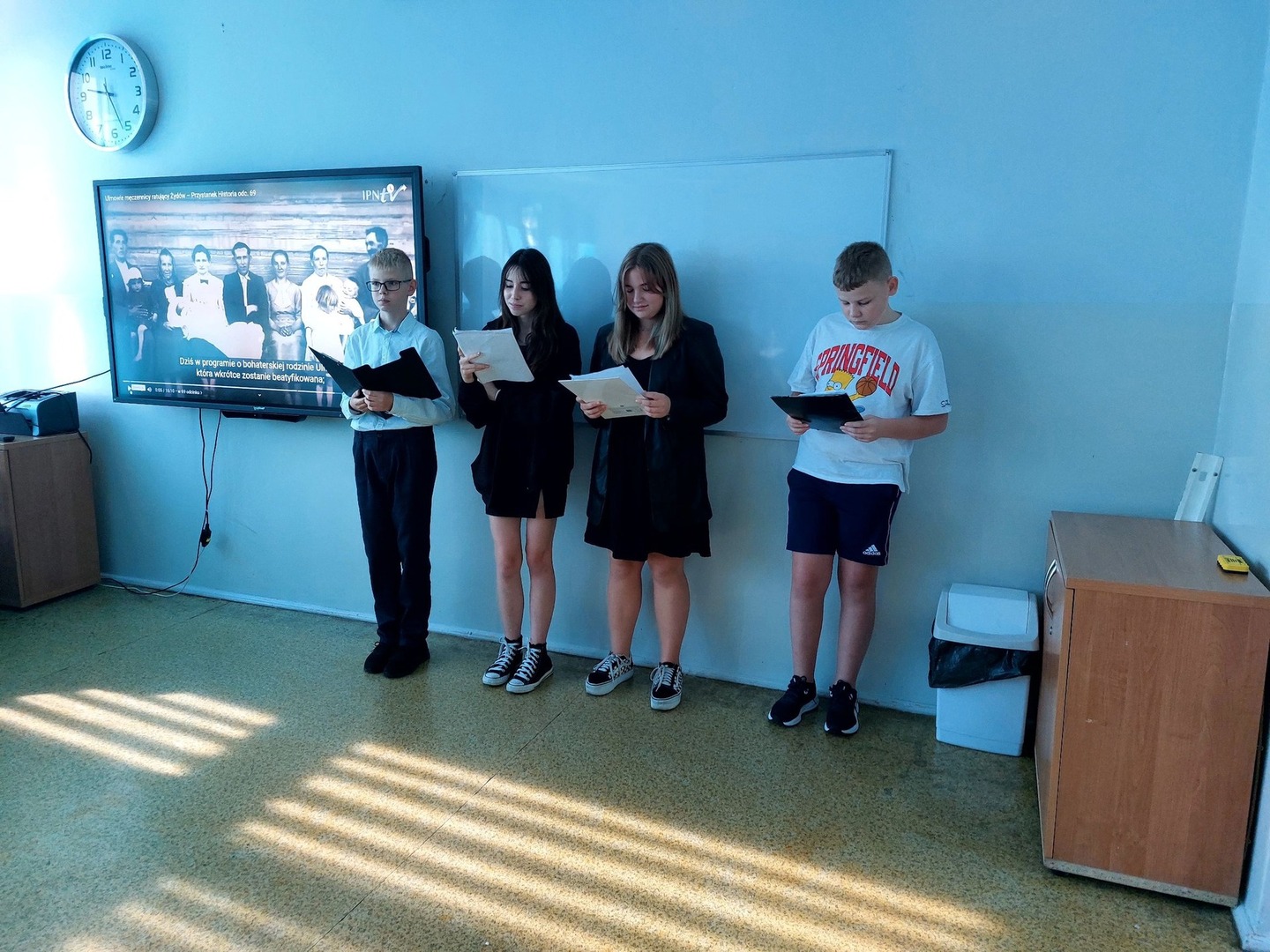 Tutaj powinien być opis obrazka