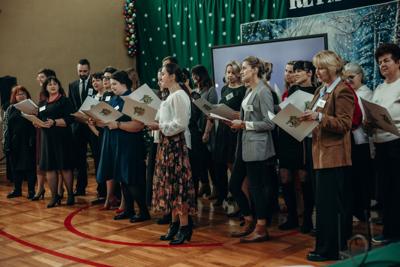 Śpiewają Nauczyciele i Pracownicy