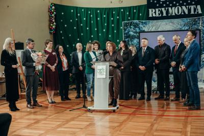 Wystąpienie pracowników Gminy Tuszyn, przemawia Pani Monika Kosacka, Dyrektor COAFSiP w Tuszynie