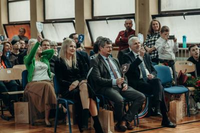 Konkurs dla publiczności, głosowanie tarczą szkolną