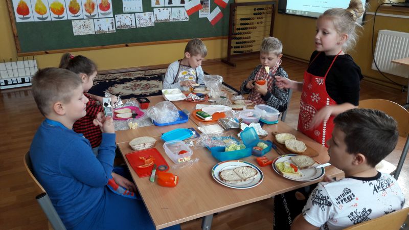 Tutaj powinien być opis obrazka