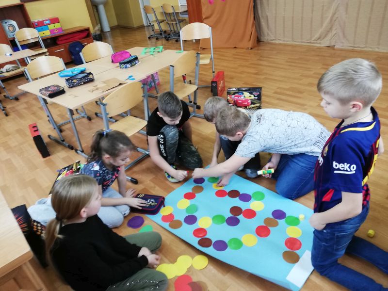 Tutaj powinien być opis obrazka