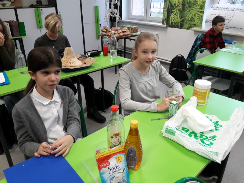 Tutaj powinien być opis obrazka