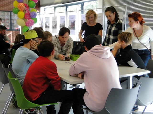 Tutaj powinien być opis obrazka