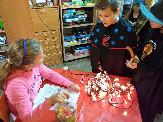 Tutaj powinien być opis obrazka