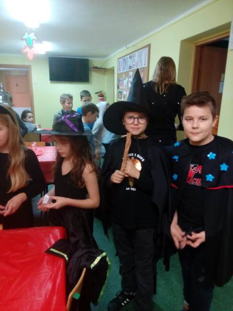 Tutaj powinien być opis obrazka