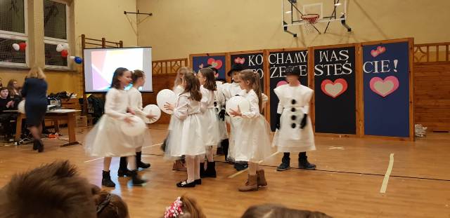 Tutaj powinien być opis obrazka