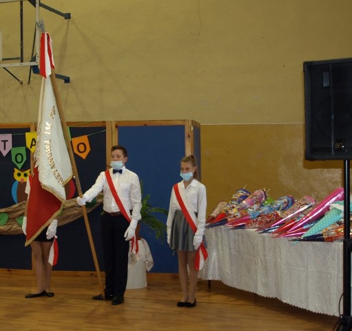 Tutaj powinien być opis obrazka