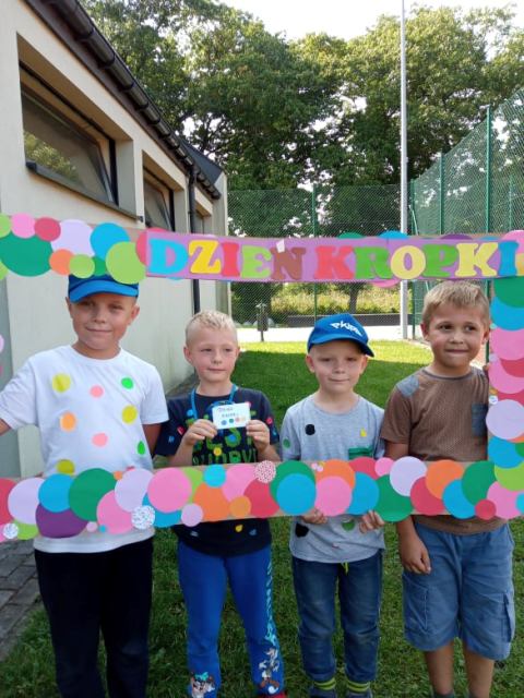 Tutaj powinien być opis obrazka