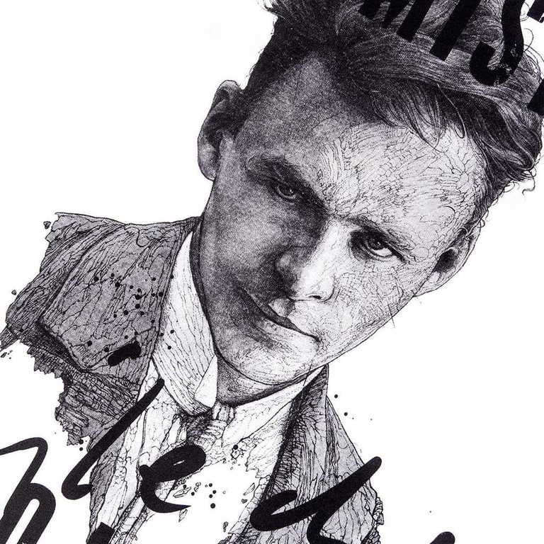 obrazek znajduje się na stronie https://www.redisbad.pl/pl/p/KOSZULKA-ROTMISTRZ-PILECKI-PORTRET/1918