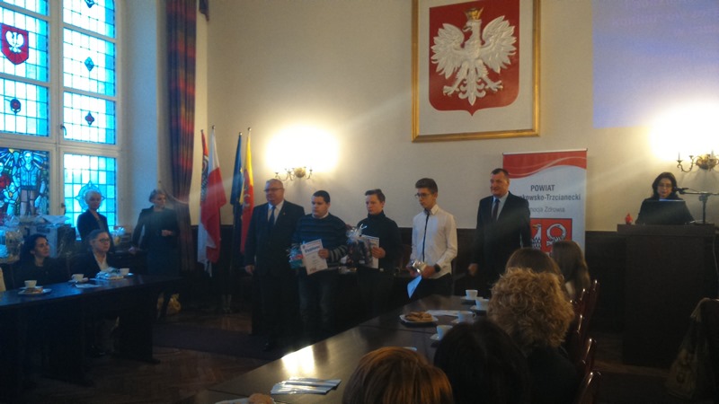 Tutaj powinien być opis obrazka