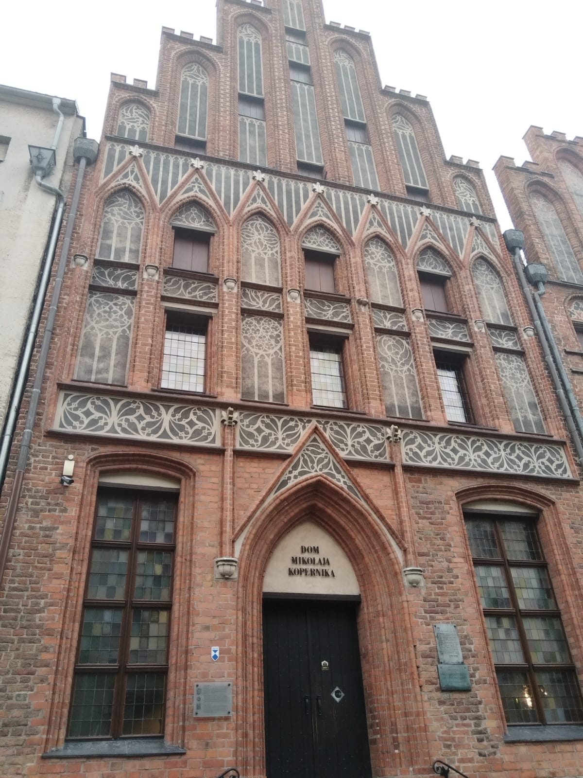 Tutaj powinien być opis obrazka