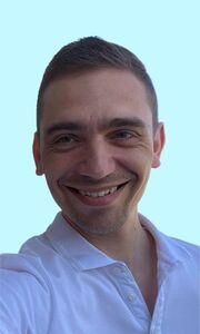 awatar - Krzysztof Ciećwierz