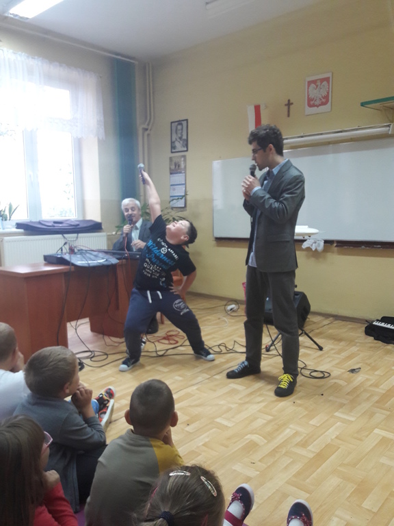 Tutaj powinien być opis obrazka