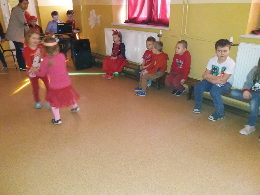 Tutaj powinien być opis obrazka