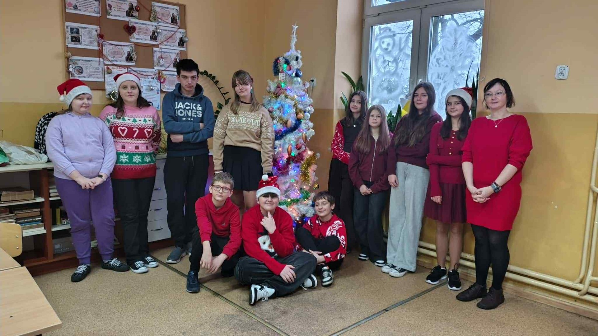 Tutaj powinien być opis obrazka