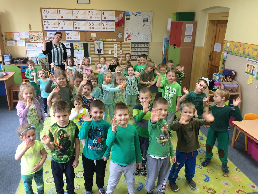 Obowiązek Wychodzenia Na Dwór W Przedszkolu 2019 Zespół Szkolno-Przedszkolny w Sączowie - Powitanie wiosny w przedszkolu