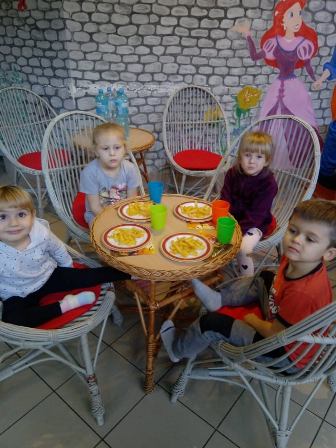 77376674_415895392627559_4591075634310021120_njpg [336x448]