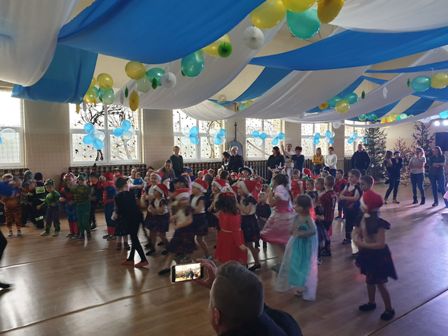 81659438_524559858406630_5409439660667568128_njpg [448x336]