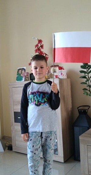 96249669_955721101513695_1405425621235924992_njpg [300x574]