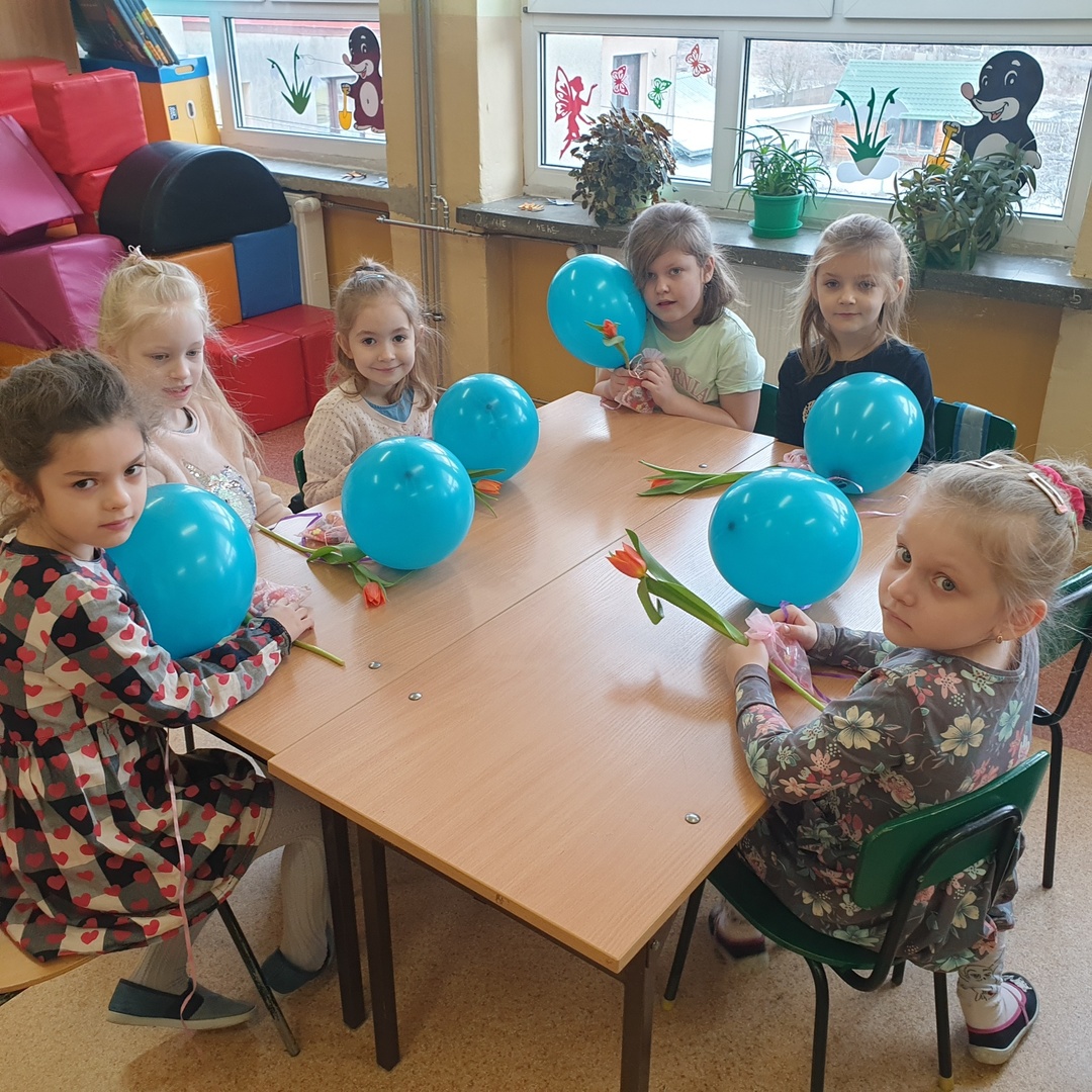 dzien_kobiet1jpg [1512x1512]