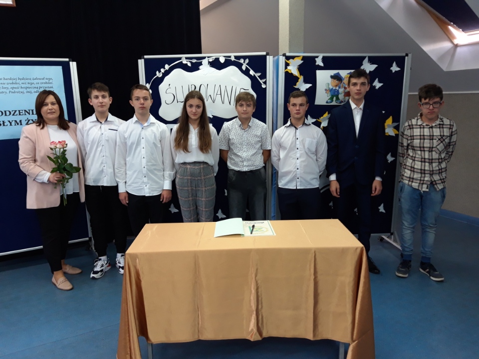 Tutaj powinien być opis obrazka