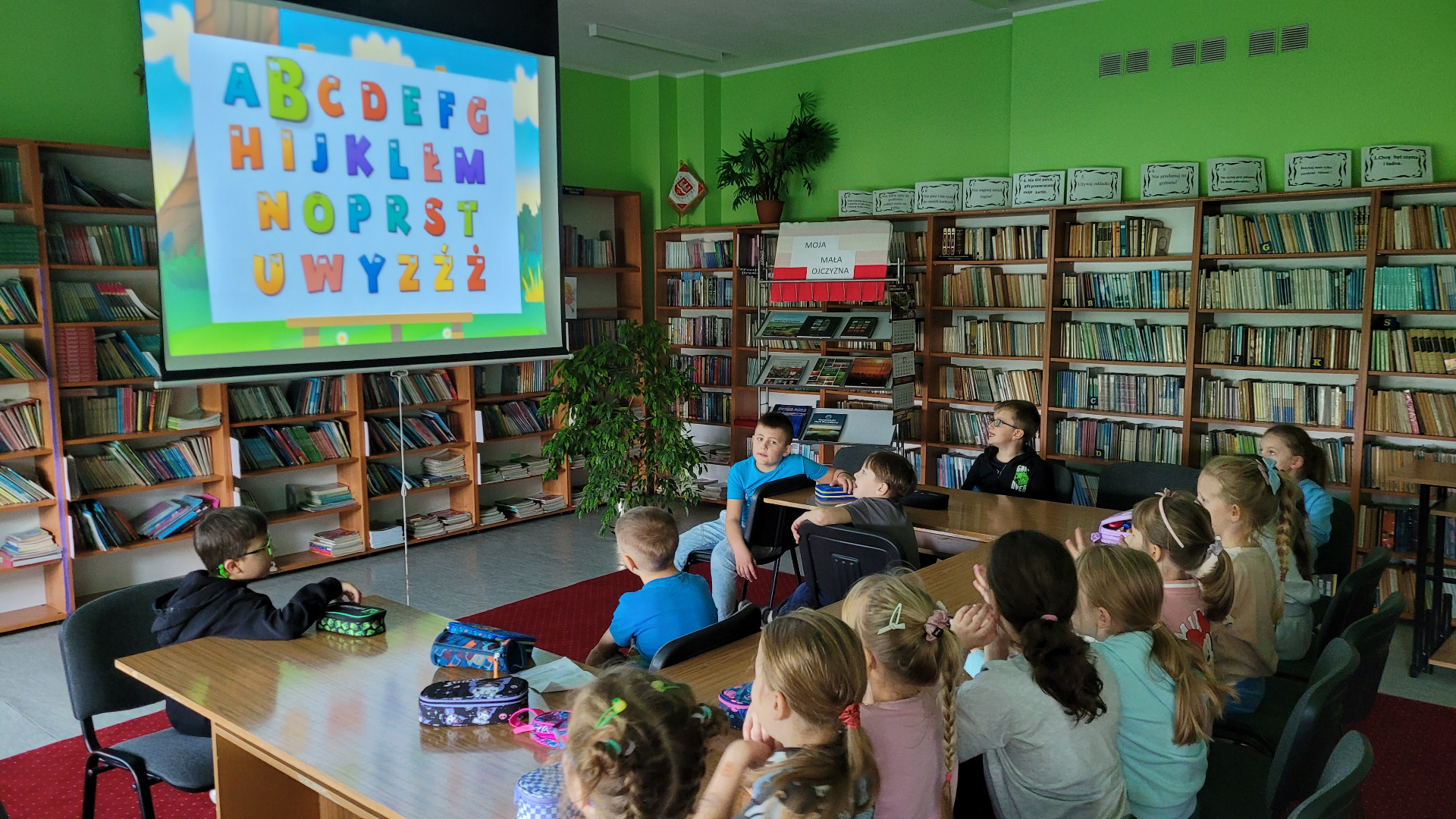 Lekcje biblioteczne dla uczniów klas II a i II b w Kobylinie-Borzymach