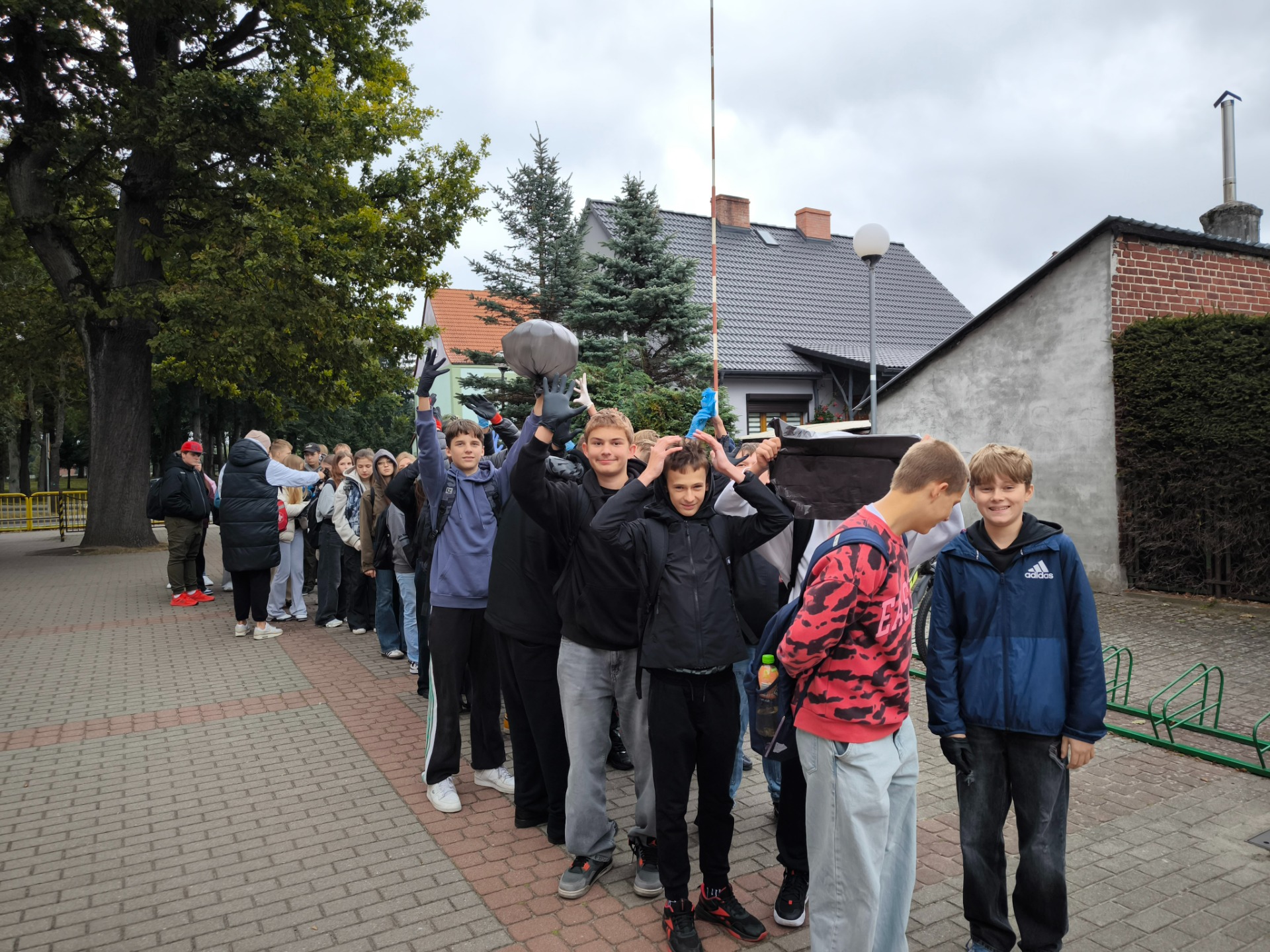 Tutaj powinien być opis