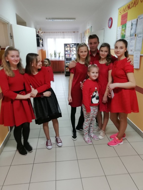 Tutaj powinien być opis obrazka