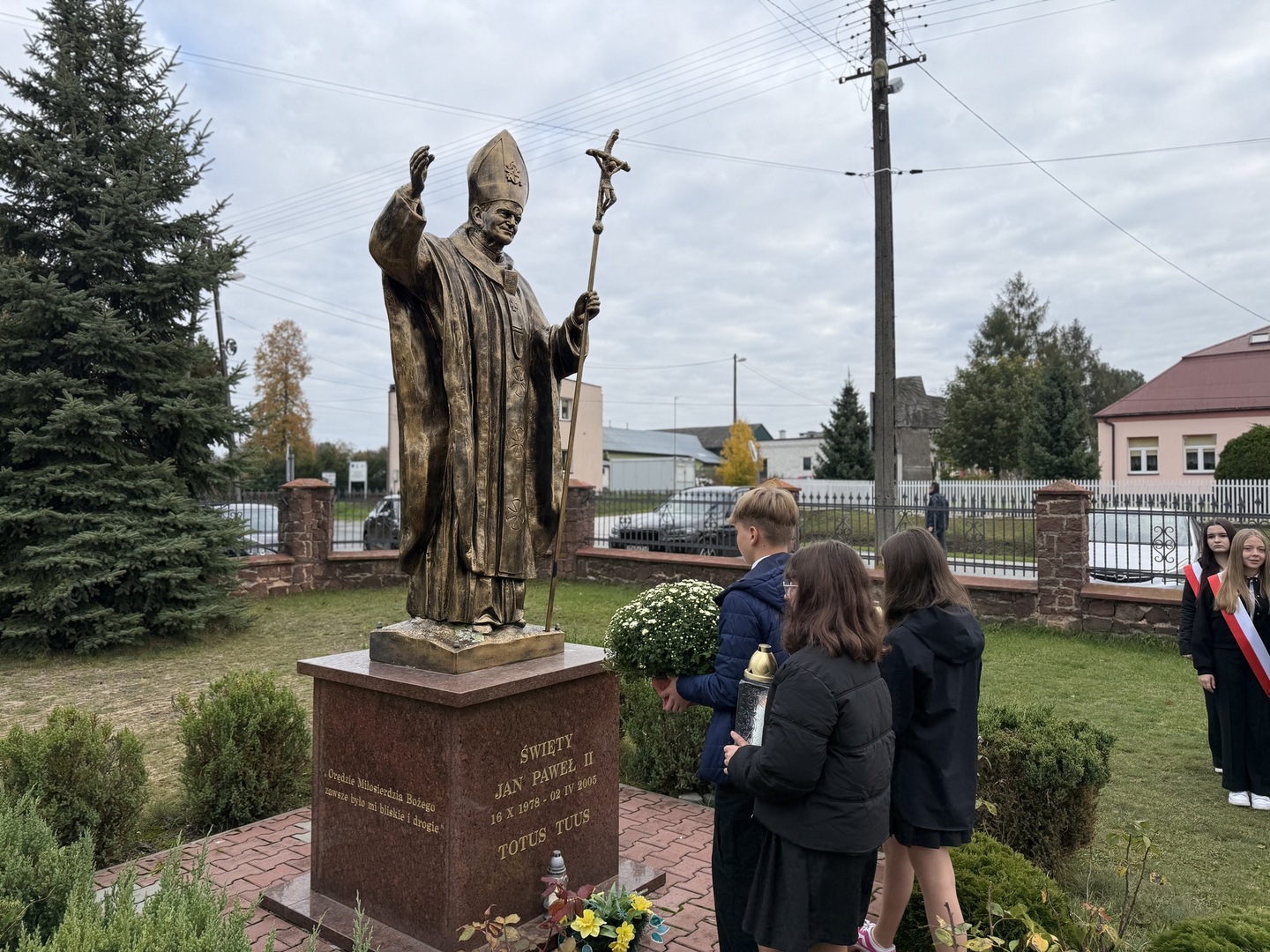 Tutaj powinien być opis obrazka