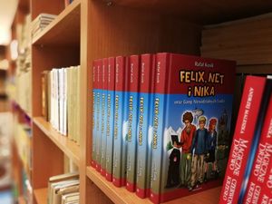 biblioteka4jpg [300x225]