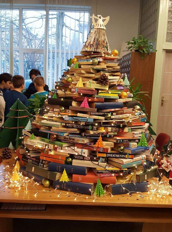 w_ksiaznicy8.jpg w_ksiaznicy8.jpg