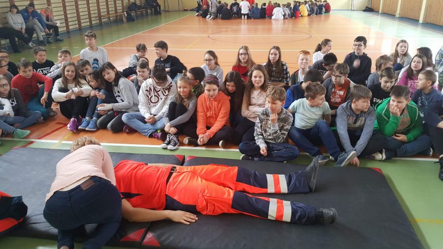 pierwsza_pomoc4.jpg pierwsza_pomoc4.jpg