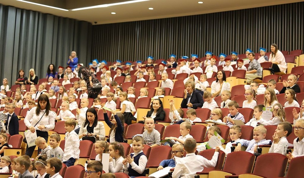 pasowanie_uam4.jpg pasowanie_uam4.jpg