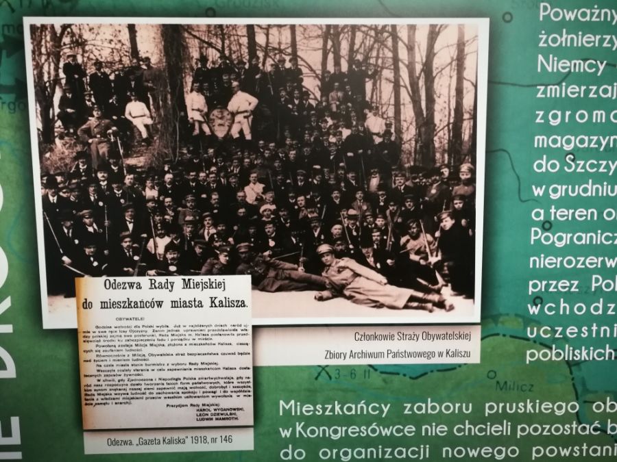 wystawa2.jpg wystawa2.jpg