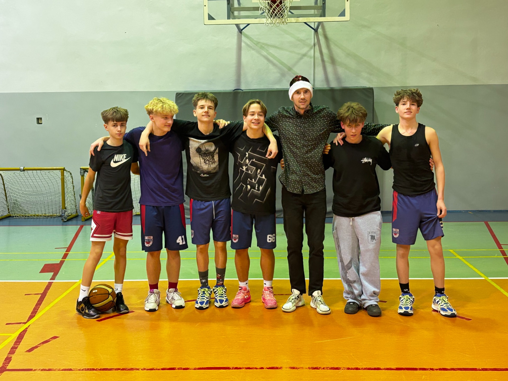 img_e0329.jpg [1920x1440]