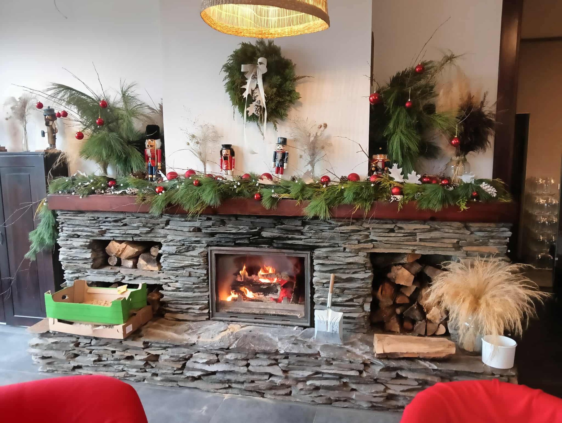 bmko2416.jpg [1920x1445]