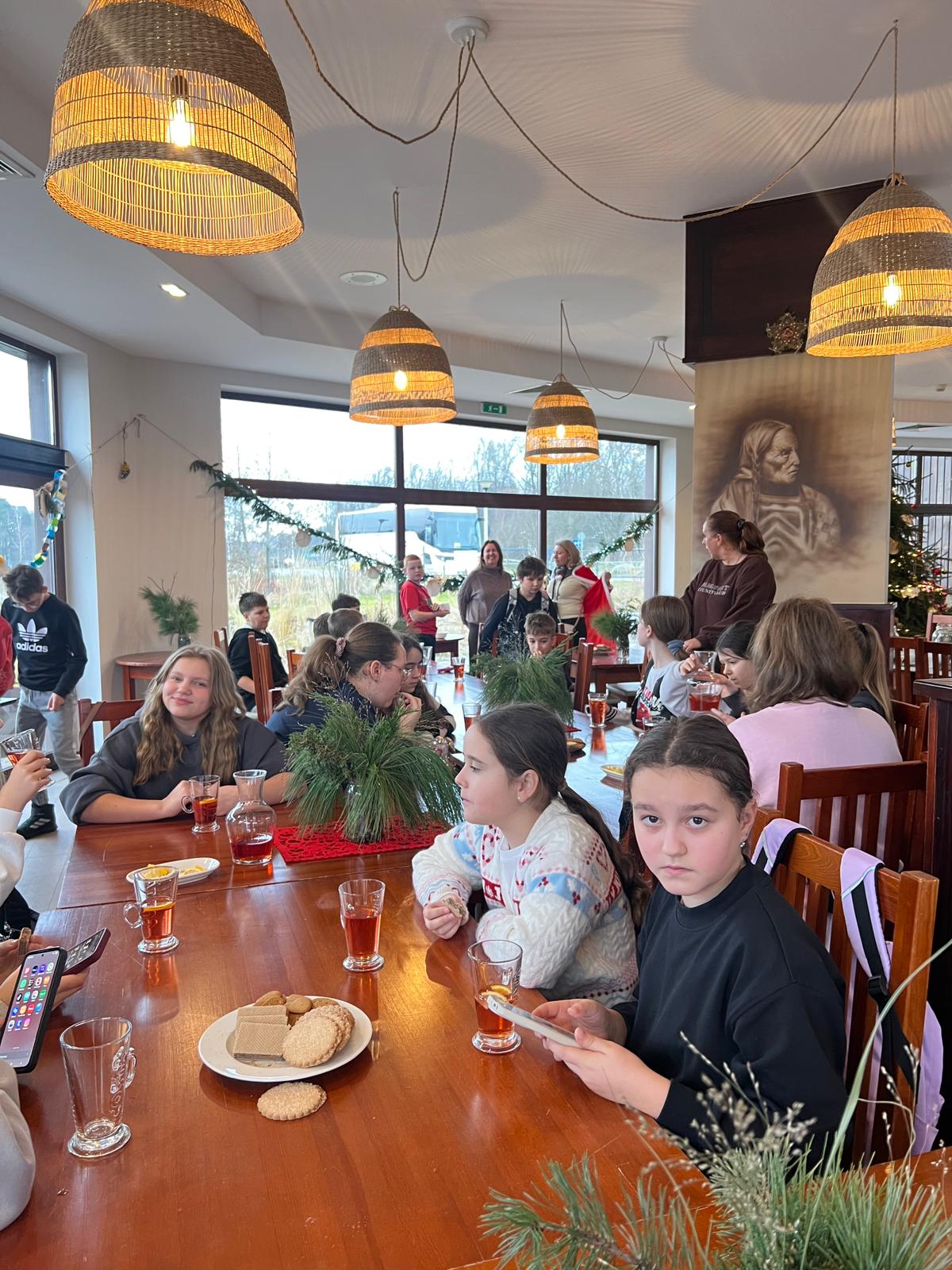 jetb4944.jpg [1200x1600]