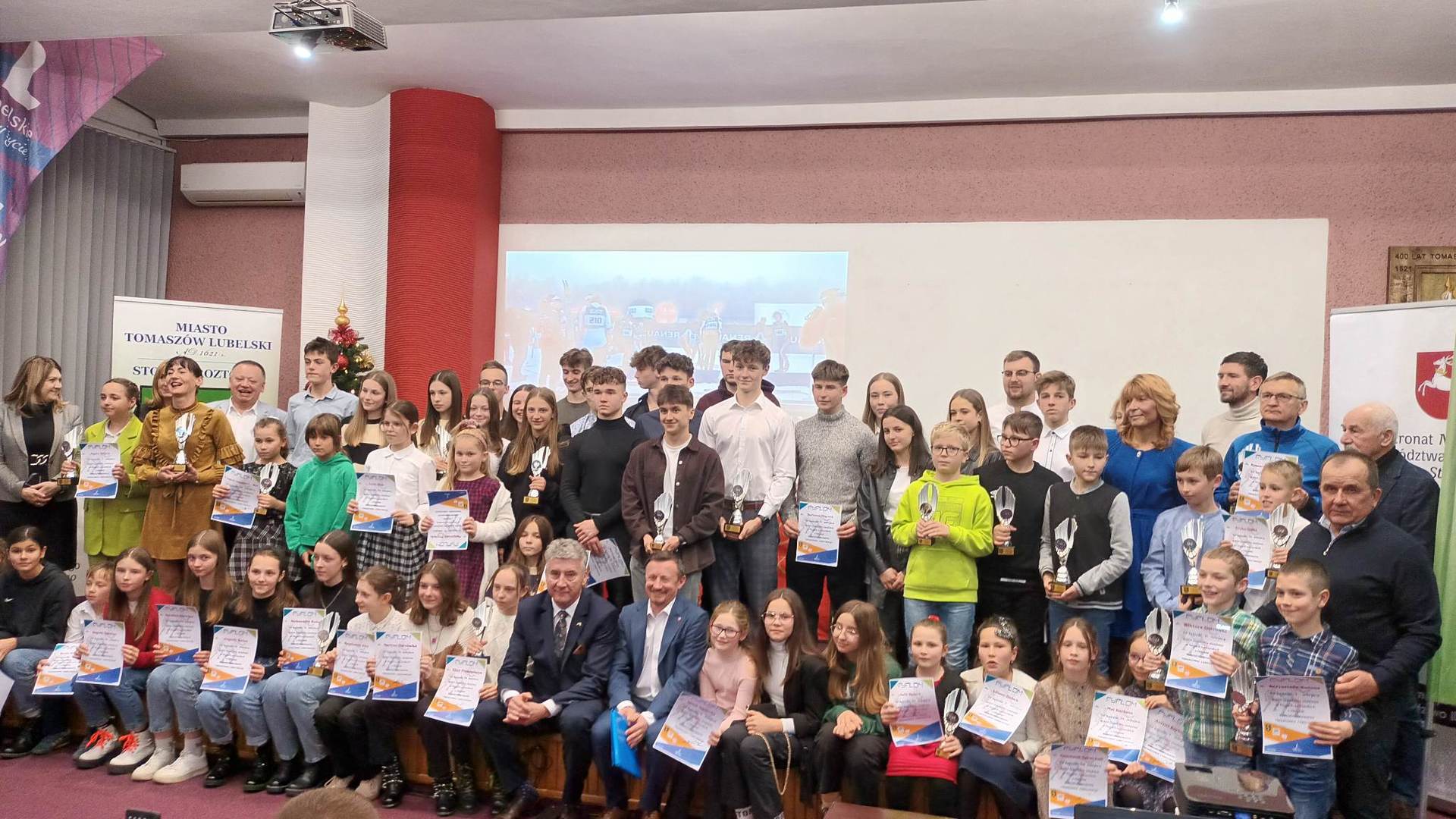 Tutaj powinien być opis obrazka