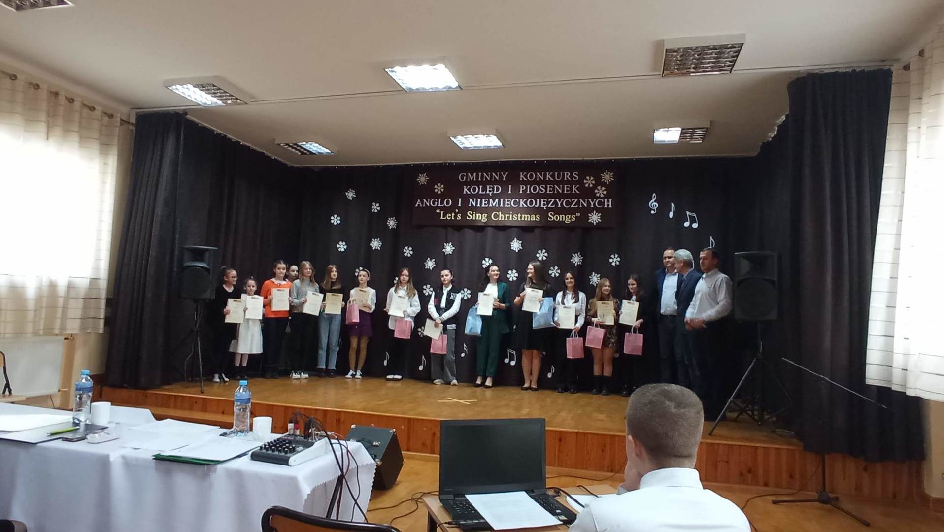 Tutaj powinien być opis obrazka