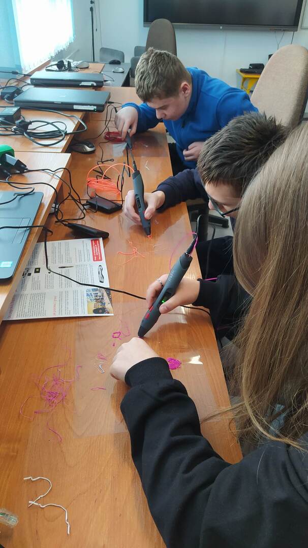 Tutaj powinien być opis obrazka