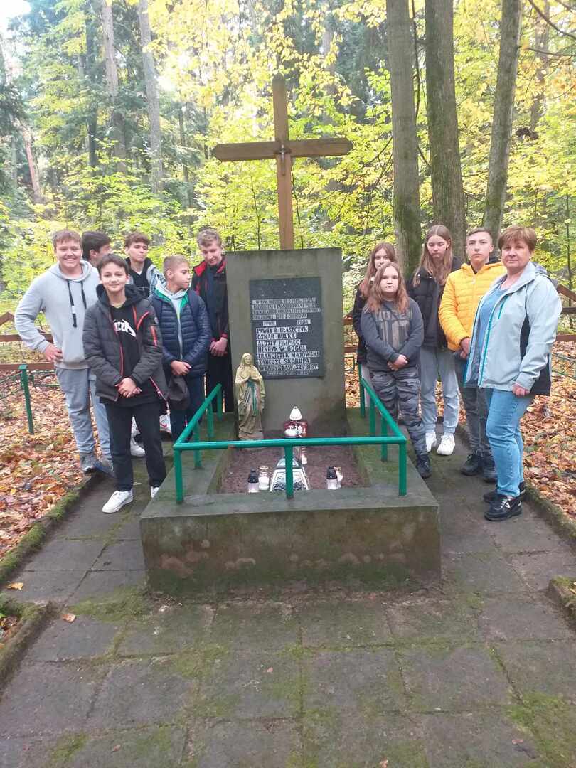 Tutaj powinien być opis obrazka