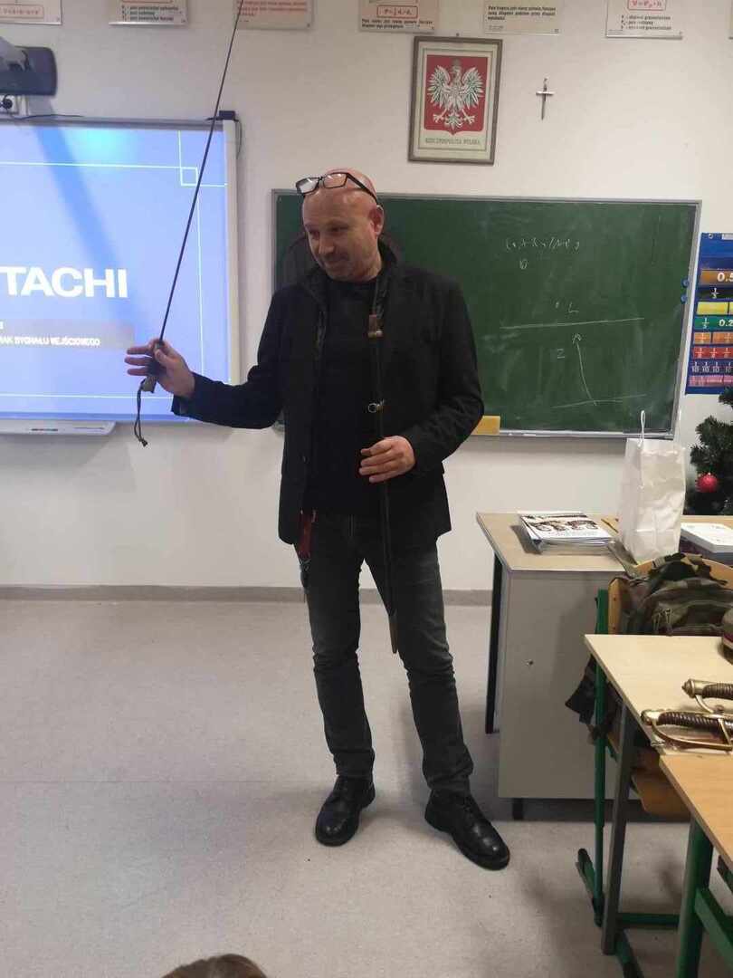 Tutaj powinien być opis obrazka