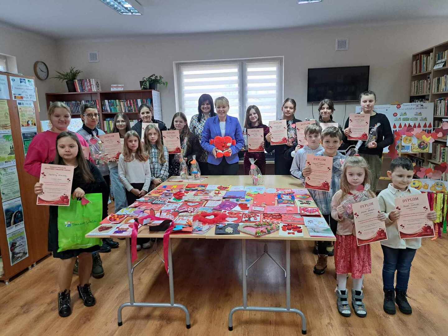Tutaj powinien być opis obrazka