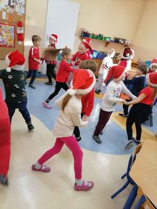 129778381_221470406058897_5509193173153339949_njpg [225x300]