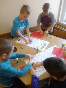 128915195_716997935606335_6785278971332919542_njpg [224x300]