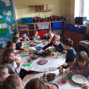 132191671_834134547155997_6373064999283348608_njpg [300x300]