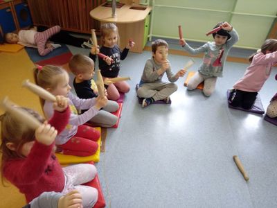 149409971_450387915991687_8519425427741445445_njpg [400x300]